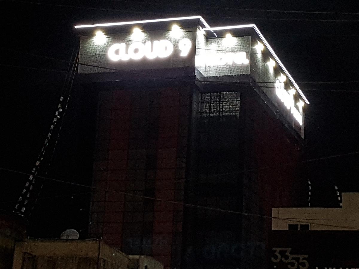 Cloud Nine Hotel Gimhae Экстерьер фото