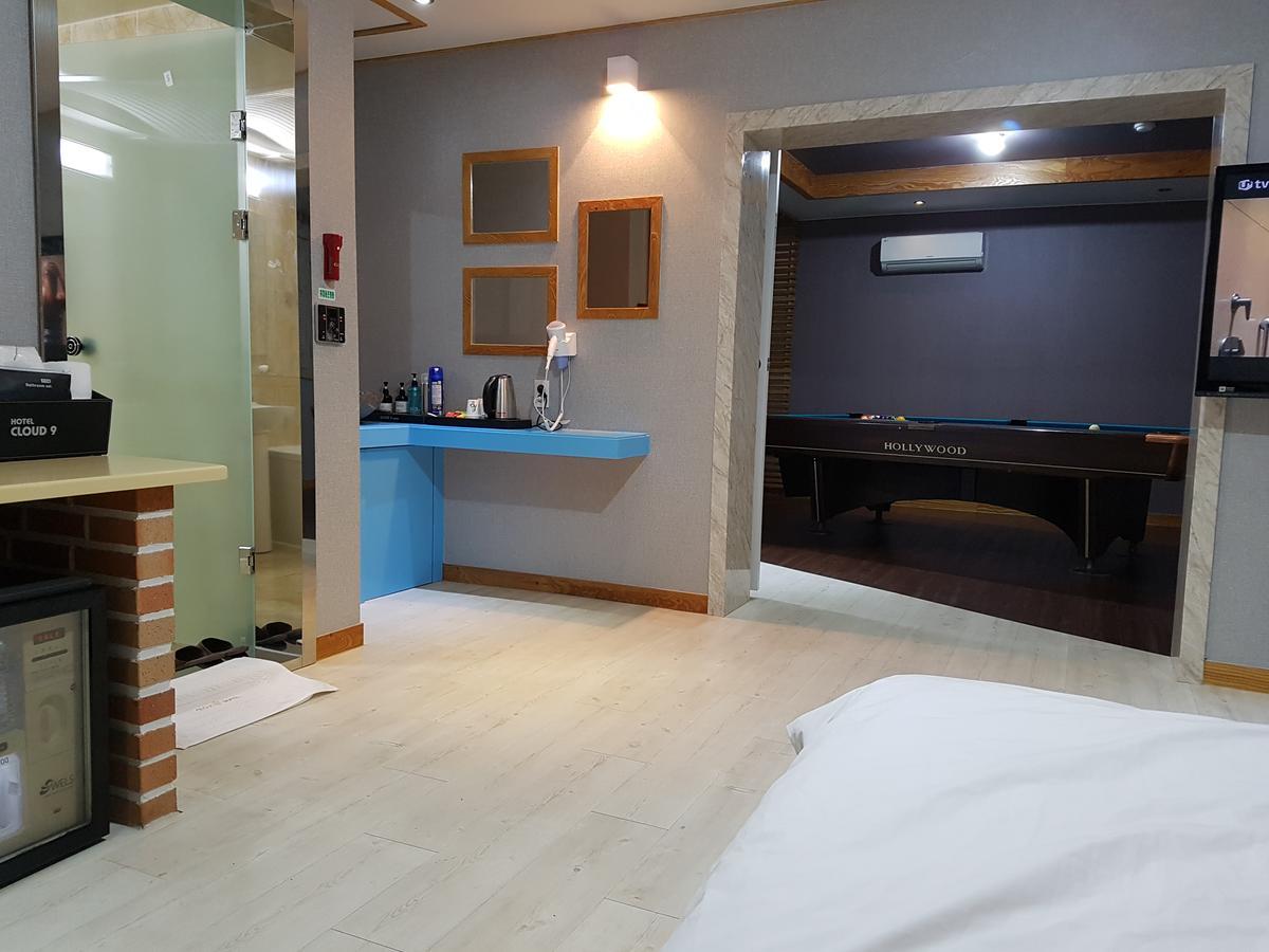 Cloud Nine Hotel Gimhae Номер фото