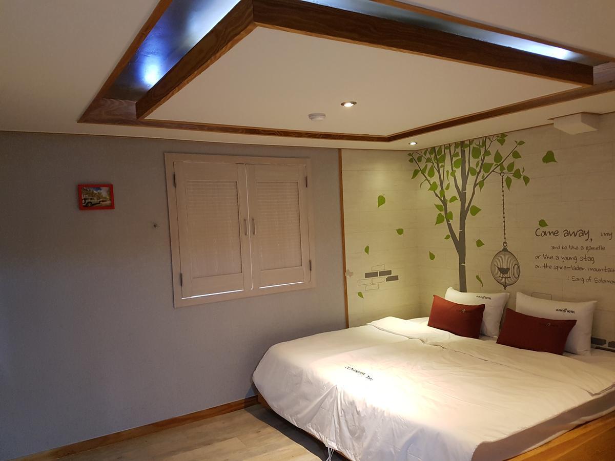 Cloud Nine Hotel Gimhae Номер фото